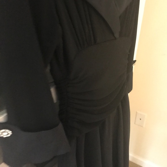 LBD by Jessica Howard!! - Picture 3 of 5